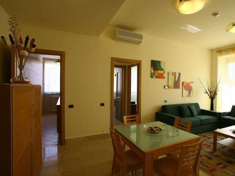 Lux Appartamenti Roma Exterior foto