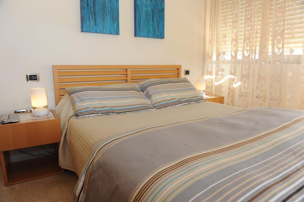 Lux Appartamenti Roma Exterior foto